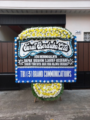 Papan Bunga Duka di Hutaimbaru